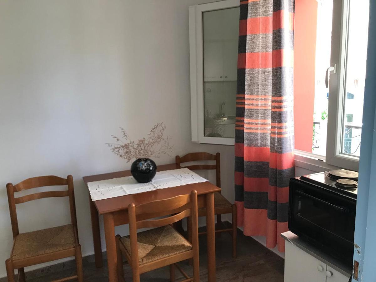 Loula'S Apartments 고우비아 외부 사진