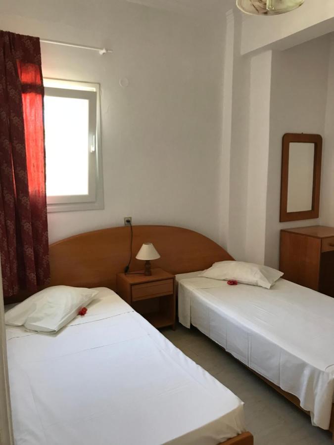 Loula'S Apartments 고우비아 외부 사진