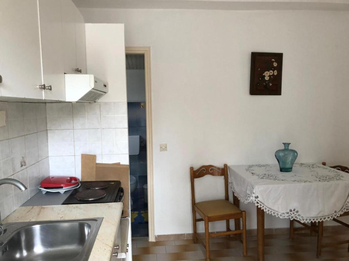 Loula'S Apartments 고우비아 외부 사진
